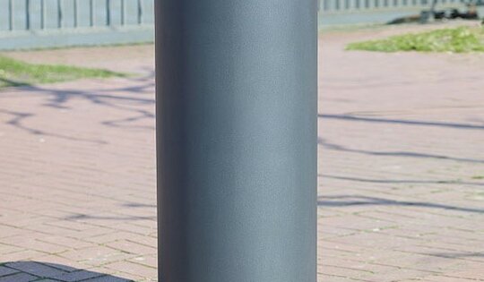 AB.020.a-Urban-mit-5mm-Stahlverkleidung-und-Ascher.jpg