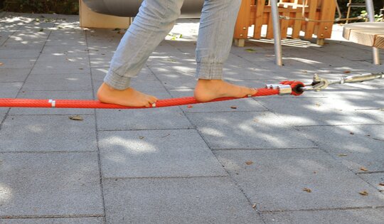 BA.051.2-bimbo-Slackline.jpg
