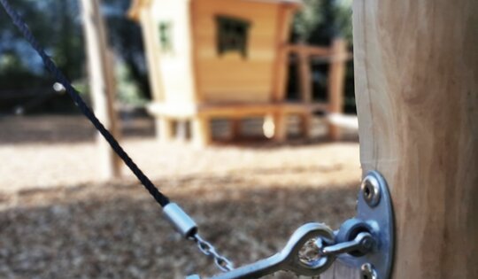 BN.030.2-O8525-Detail-Seilgarten-Spielhaus-u.jpg