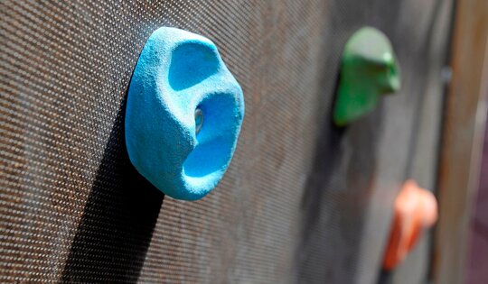 Klettergriffe-Kletterwand.jpg