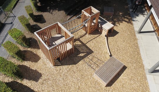 BX.060.4----O6438-bimbox-Holz-Spielwelt-Kindergarten-Spielgerät.JPG
