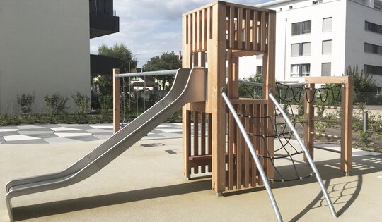BX.100.2-bimbox-HAM-moderne-Holzspielanlage-(3).JPG