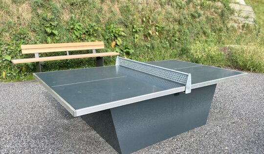 SP.010.13.a-Tischtennis-box-mit-Stahlunterbau-anthrazit-2.JPG