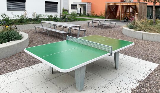 SP.011.11.g-Tischtennis-steel-gerundet-Stüztzen-Stahl-verzinkt-grün.jpg