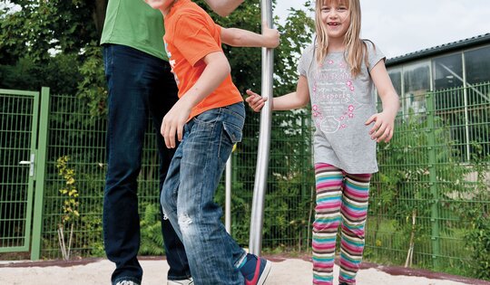 C364-Drehwurm-Kinder-Erwachsene-Karussell-Gruppenkarussell.jpg