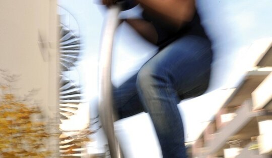 DR.200-gebogen-Drehwirbel_Junge-action_neu.jpg