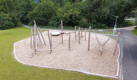 FS.012.18-Naturholz-Randabschluss-1.JPG