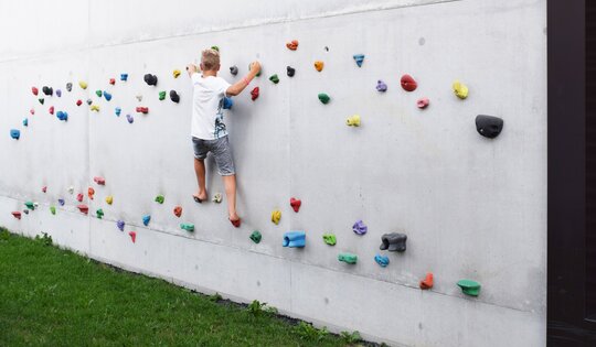 KL.080.09--Kletterwand-Bouldern-O4518-(41).JPG