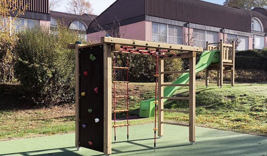 KL.040--O7632-Klettern-Holz-classic-Spielplatz.JPG