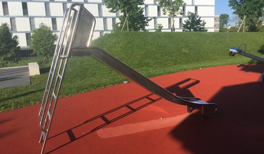 RU.092.-Leiterrutsche-inox-Seitenansicht.JPG