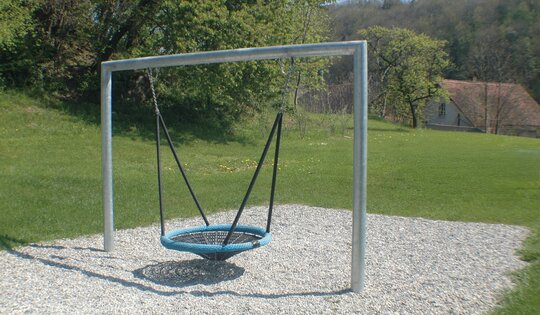 SC.162.3-Nest-im-Quader-steel.jpg