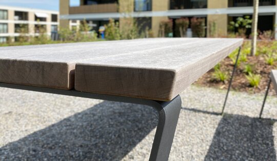 MO.17.47-Camp-Tisch-Detail-O8694-_-O8697.JPG