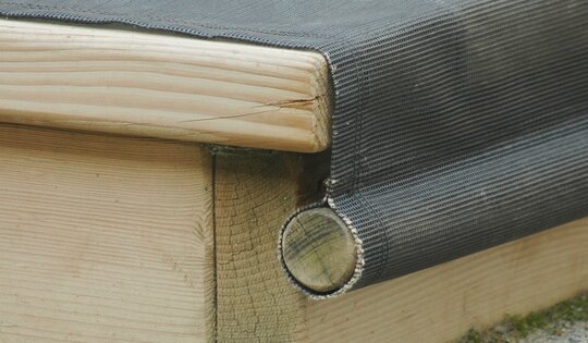 SW.012.20-Sandkasten-standart-2x2-Detail-Abdeckung-SW.030.20-O6551.JPG
