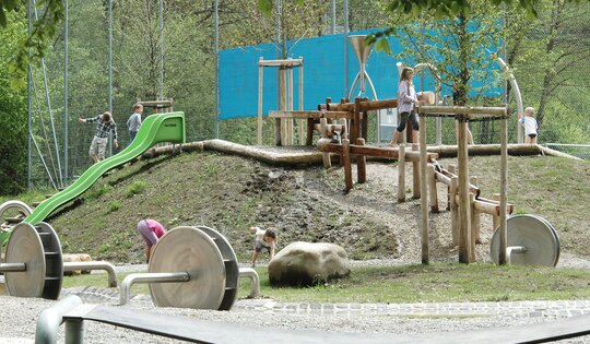 SW.146.31-Wasserrad-geschlossen-mit-Doppelbogen-auf-SP-O5180.JPG