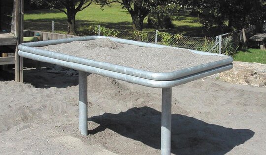 SW.041.2-Sandspieltisch-metall-rechteck.jpg