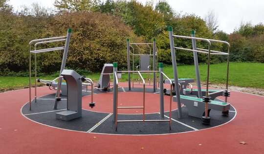 SF.1050-Sportpoint-Trainingskreis-mit-Bodenplatten-grau-grün.jpg