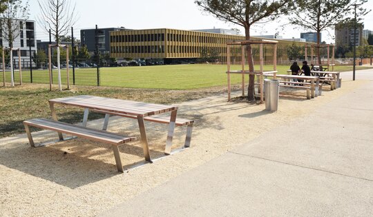 MO.04.21.20--O5690-Primus-200-Edelstahl-inox-Holz-Outdoor-Tisch-Picknicktisch-(2).JPG