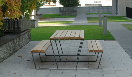 MO.04.21.30-Primus-bimbo-Picknicktisch.JPG