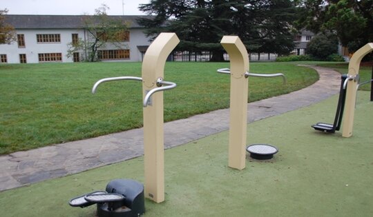 UF.6112--Stepper-Outdoor-Training-für-alle.JPG