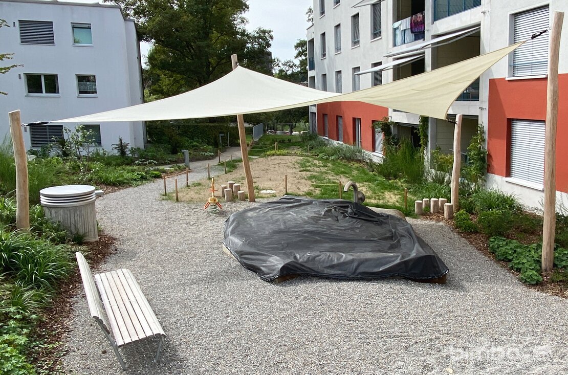Sonnensegel 6 x 6 m nature : Produkte - Parkmobiliar : Hinnen  Spielplatzgerte AG