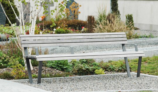 BT.074.B Aero basic Bank O10600_2.JPG