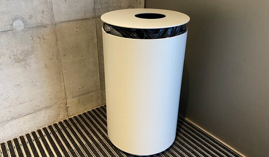 AB.020.50 Urban rund 50 L mit Stahlkorpus weiss O10510.JPG